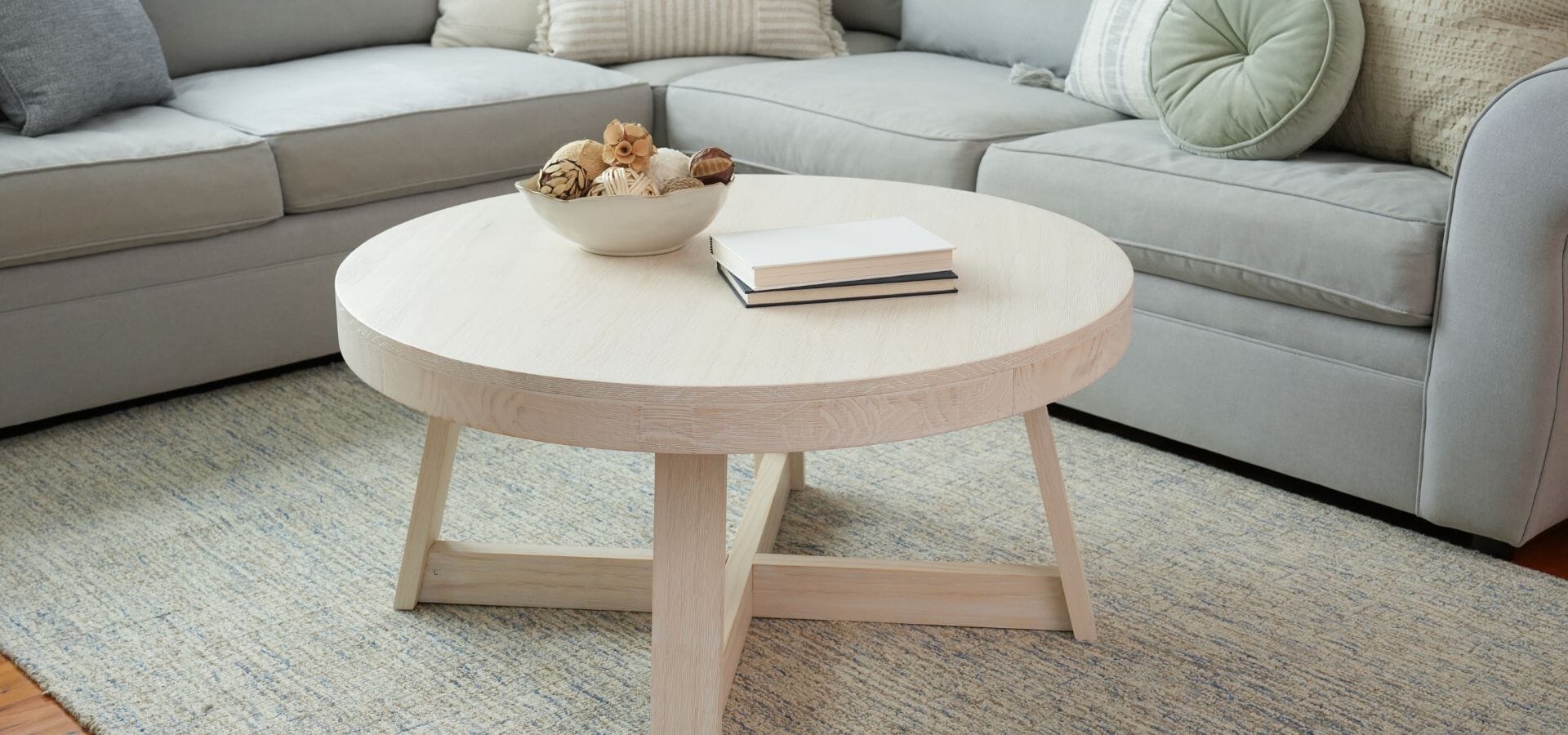 How to Choose a Coffee Table Size ?