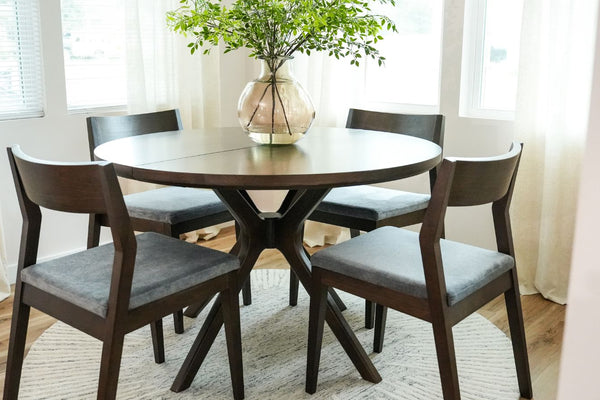 Round vs. Rectangular Dining Table: How to Choose