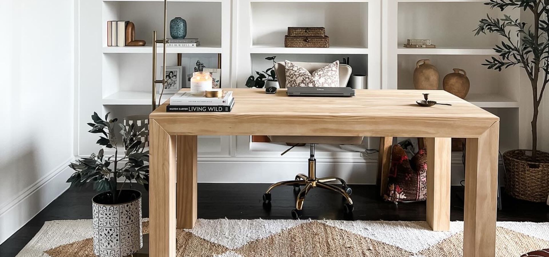 Can You Use a Dining Table as a Desk?