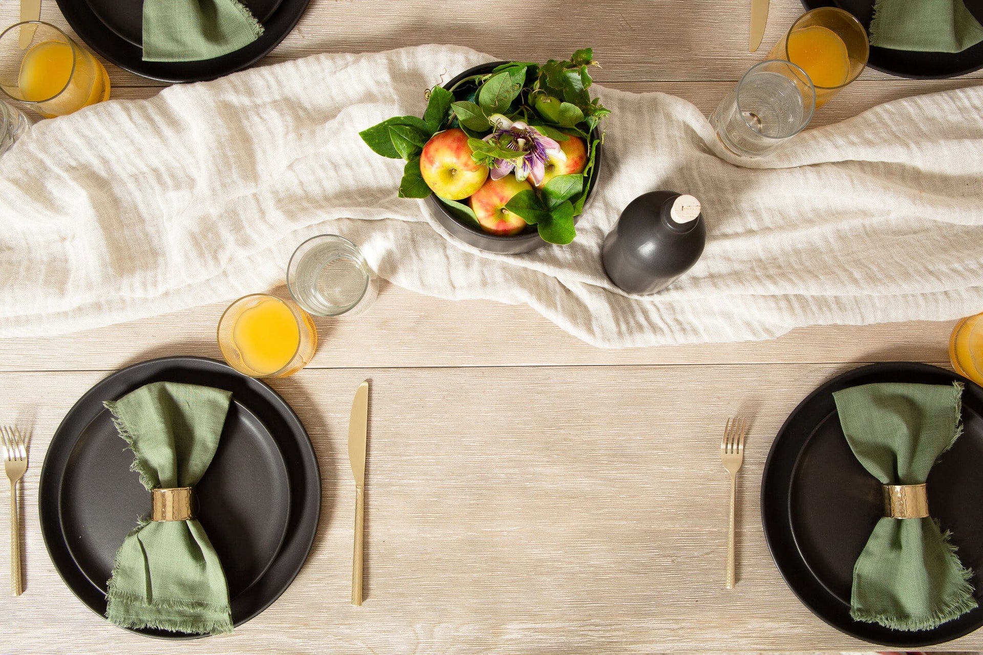 Best Dining Room Ideas: How to Set Up Your Dining Room for Guests