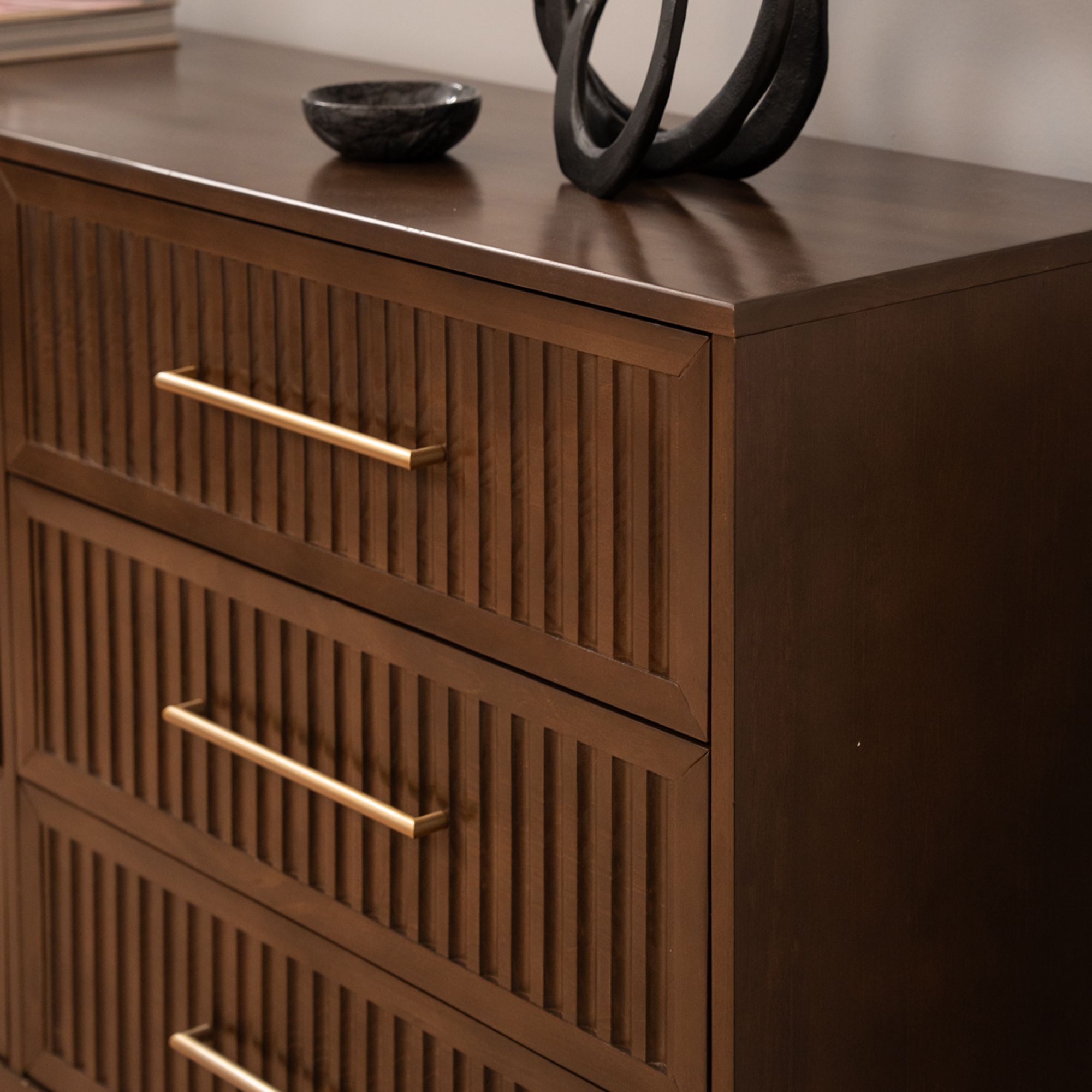 Sera 6-Drawer Dresser - Thumbnail 3