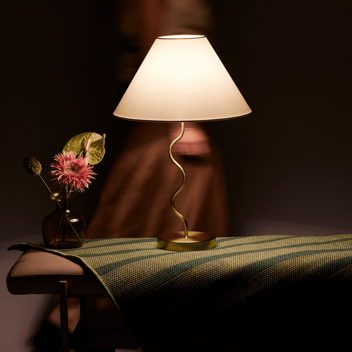Squiggle Table Lamp - Thumbnail 2